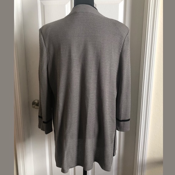 Misook’s Mandarin Collar Knit Weaved Jacket - Picture 4 of 14